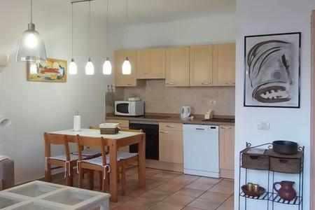 Islote House Apartment Фамара Екстериор снимка